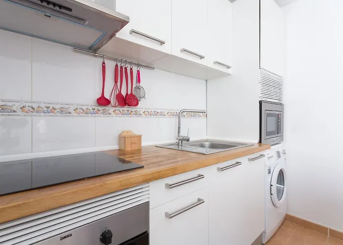 Atico Con Terraza A Pie De Playa * Malpica